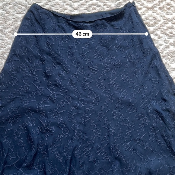 Charter Club Women's Tiered Silk Navy Blue Eyelet Skirt! - Picture 4 of 8